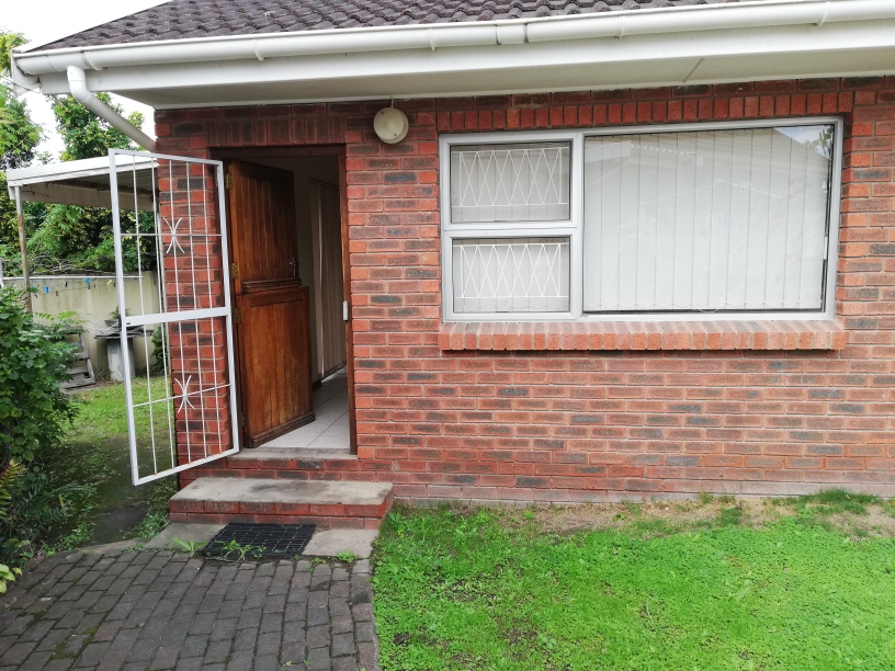To Let 1 Bedroom Property for Rent in Amalinda Eastern Cape